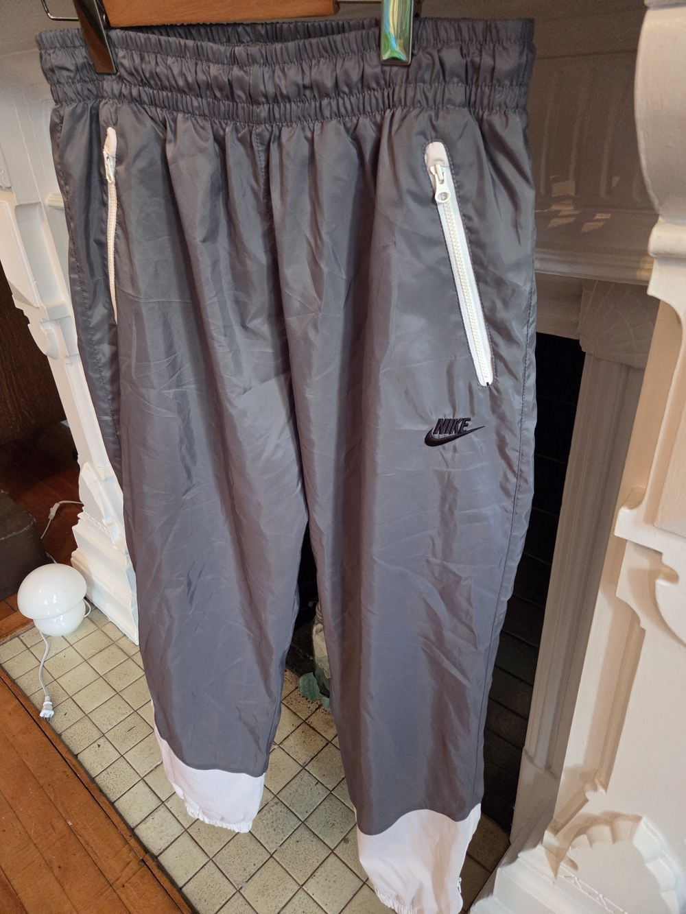 NIKE Sportswear Windrunner woven baggy Track pants - Large Men's